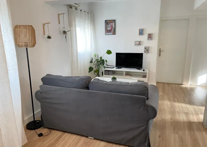 Fedriani Bright And Cosy Apartment